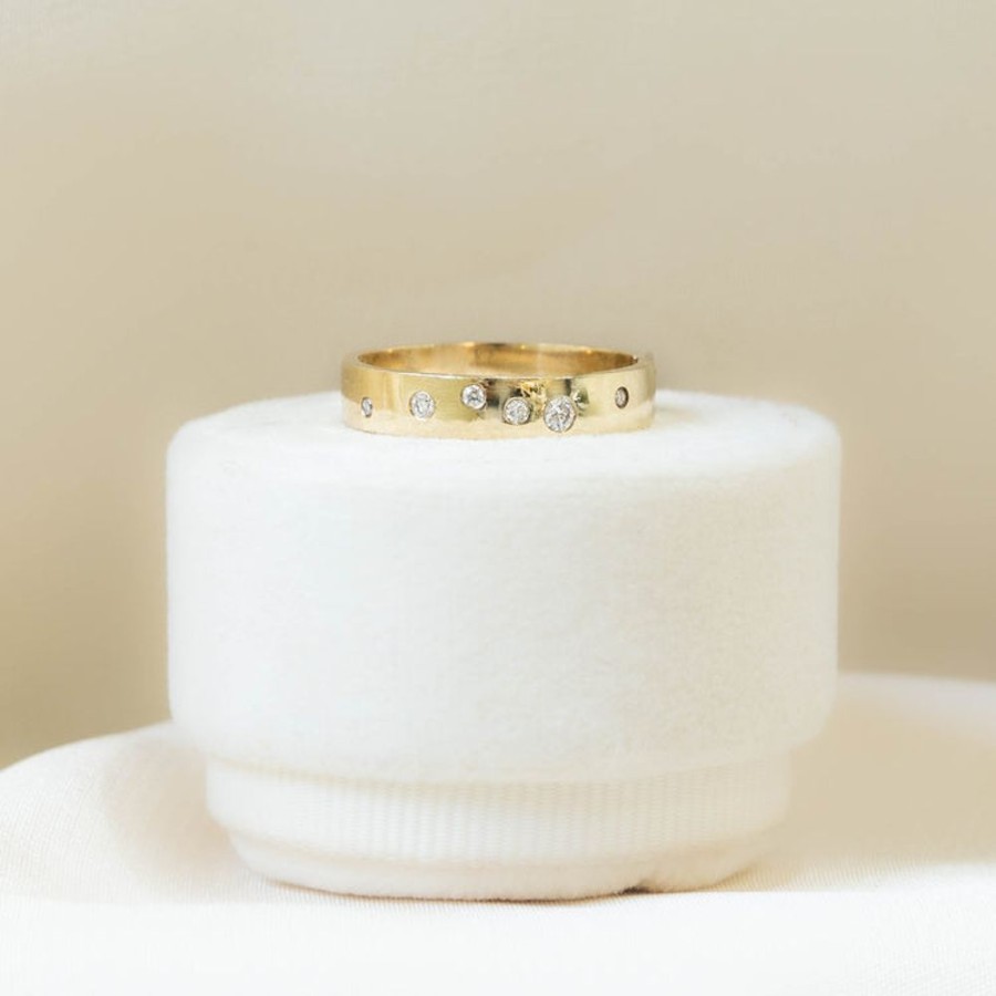 Stackable Rings Midas | 14Ky Scattered Flush Cigar Band