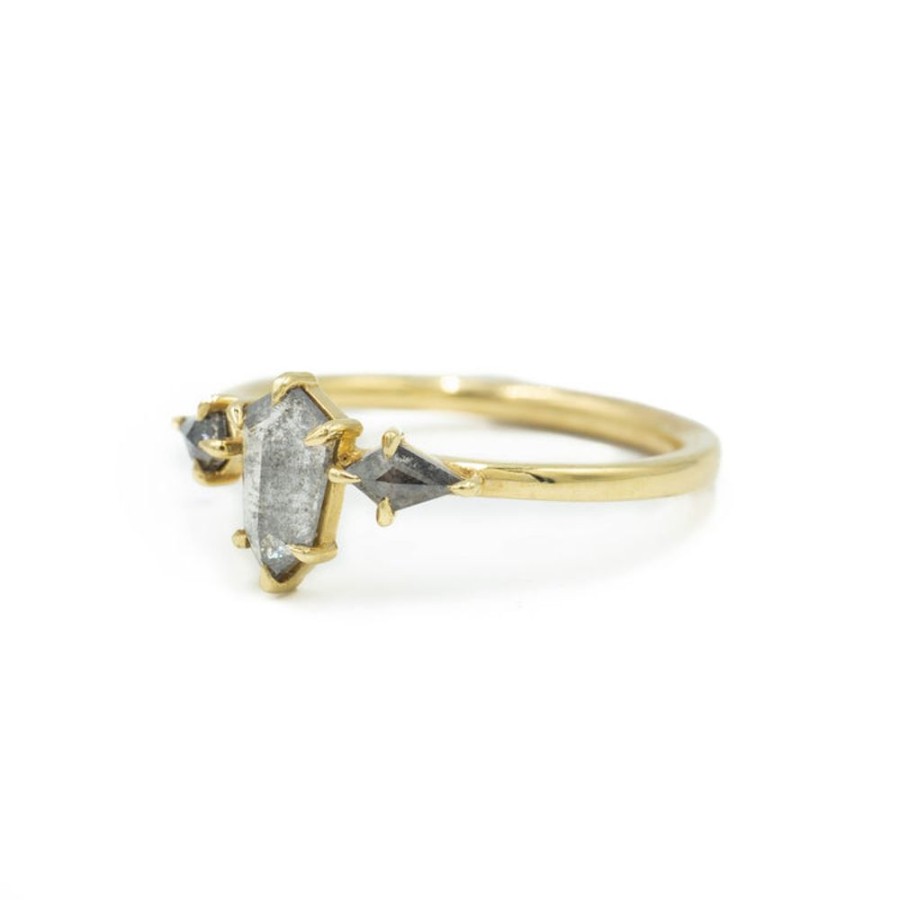 Alternative & Unique Malka Diamonds | 0.53Ct Geometric Salt & Pepper "Pria" With Kites