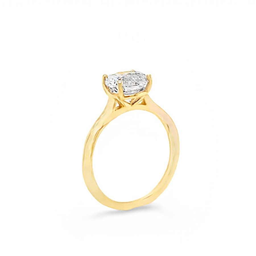 Classic Bridal Malka Diamonds | 14K Petite Diamond Engagement Ring