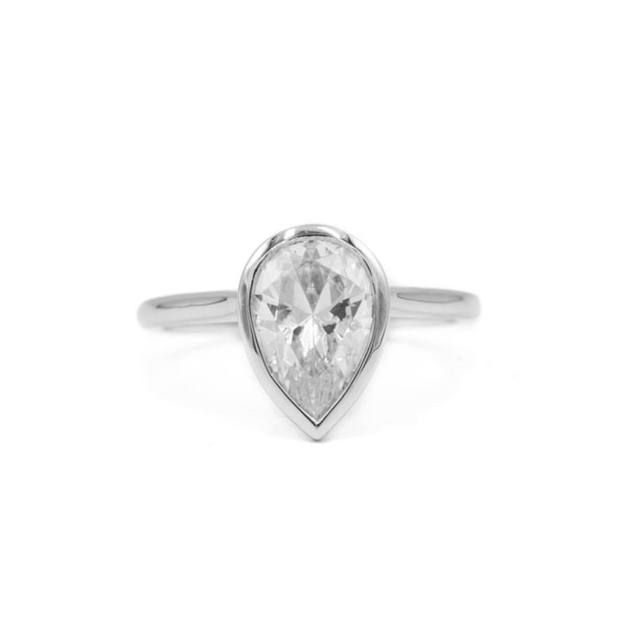 Classic Bridal Malka Diamonds | Platinum Pear-Shaped Diamond Bezel Ring