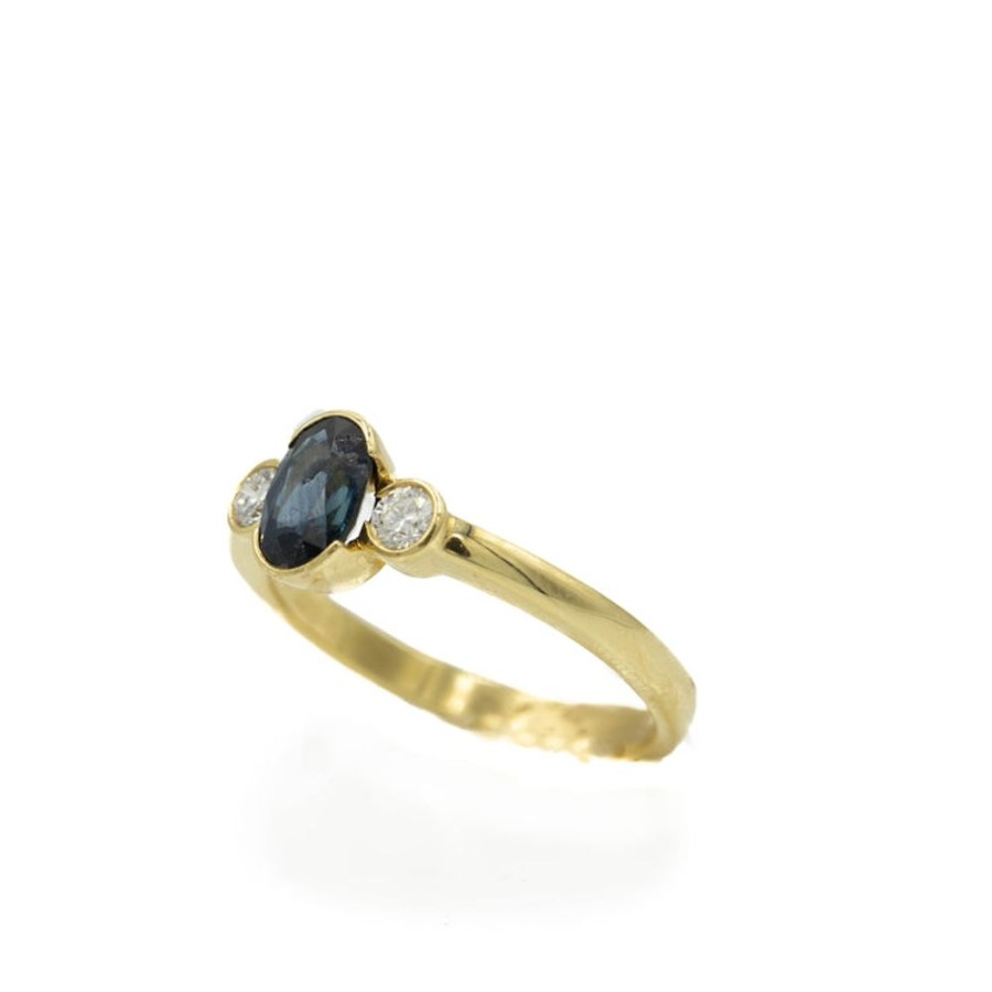 Alternative & Unique Malka Diamonds | 1.00Ct 3-Stone Oval-Shaped Sapphire & Diamond Bezel Ring