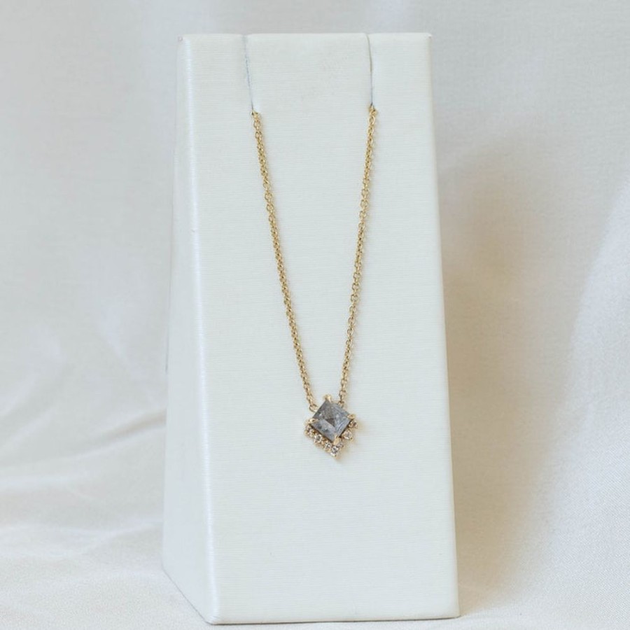 Alternative & Unique Malka Diamonds | 0.59Ct 14Ky Short Kite "Rae" Necklace