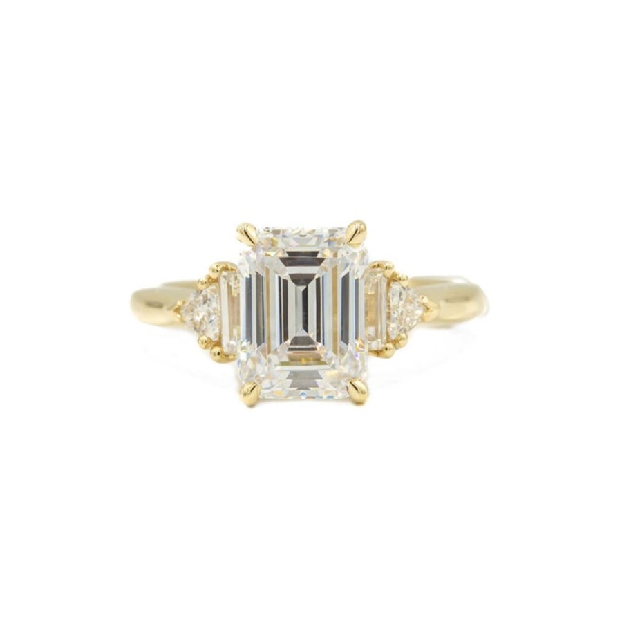 Classic Bridal Malka Diamonds | 14Ky Emerald-Cut 5-Stone Diamond Ring