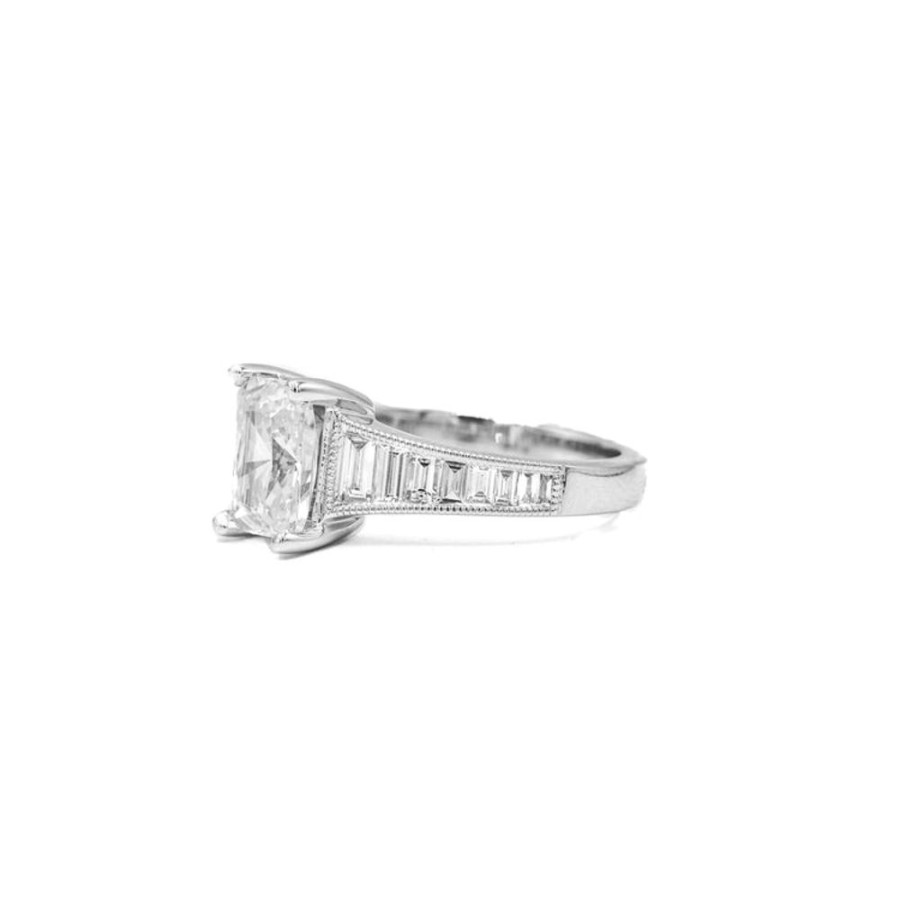 Classic Bridal Parade | 14Kw Emerald-Cut & Graduated Baguette Diamond Ring
