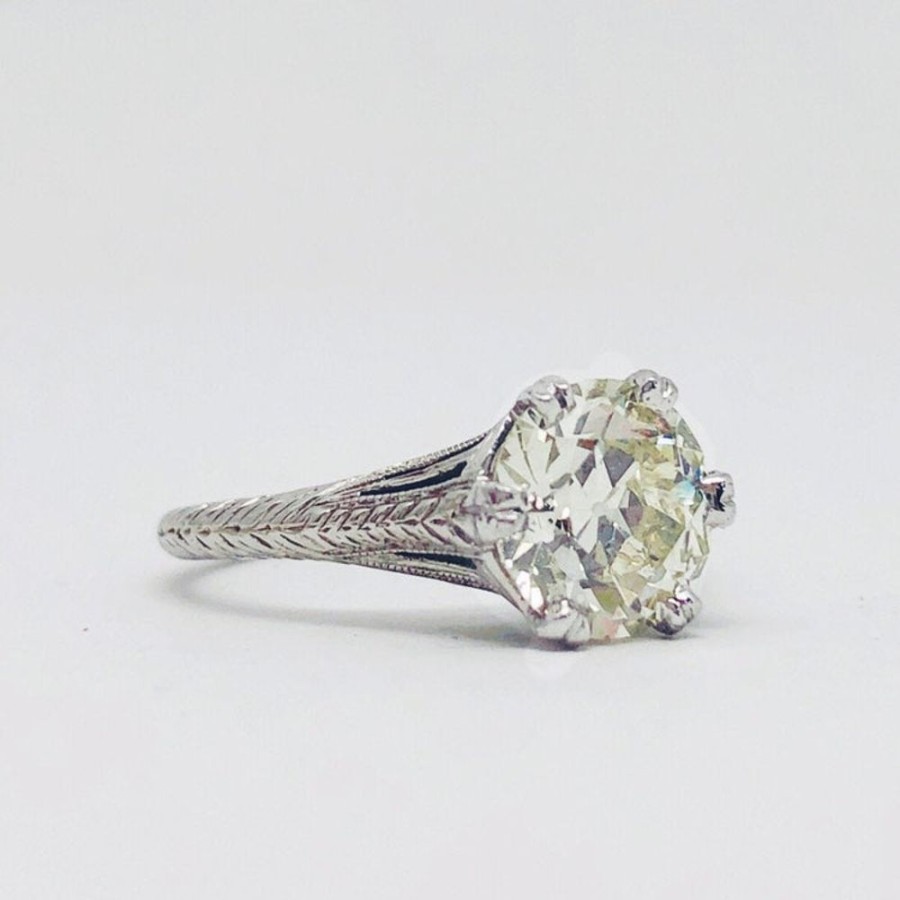 Vintage Collection Malka Diamonds | Vintage Hand Engraved Solitaire